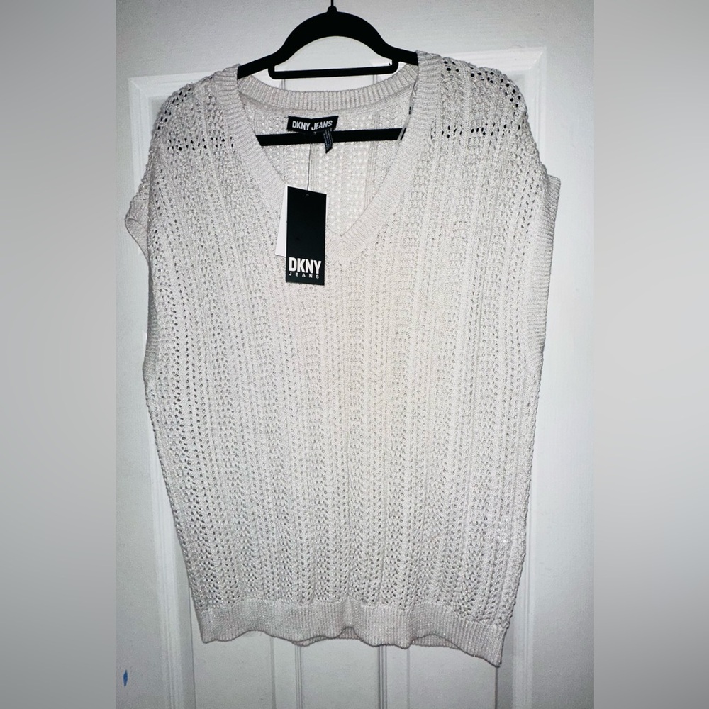 DKNY Women's Ivory/Silver metallic Sweater